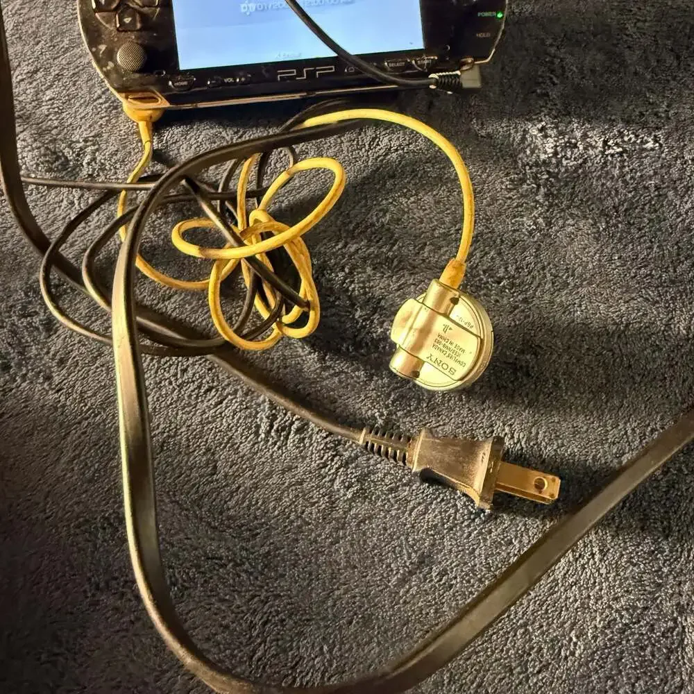 Sony PlayStation Portable PSP-2001 Handheld System with AC Adapter and Remote